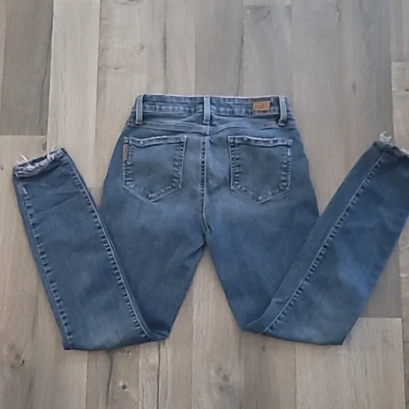 PAIGE Denim Jeans Size 26 Verdugo Ankle Distressed Hem - Picture 5 of 6